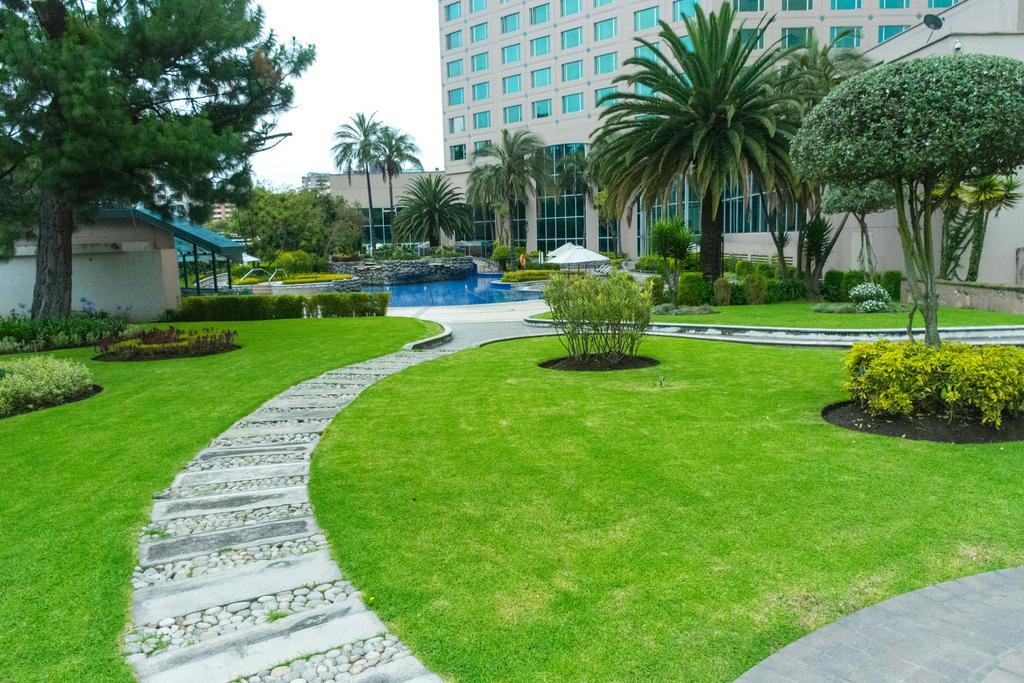 Aparta Hotel Torres de Suites Quito Exterior foto