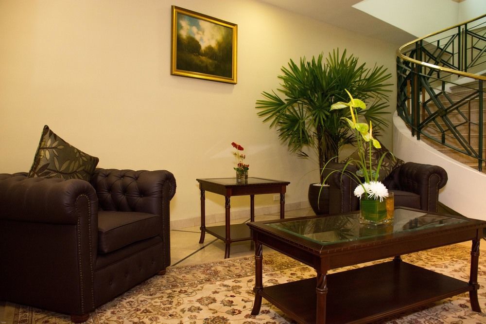 Aparta Hotel Torres de Suites Quito Exterior foto